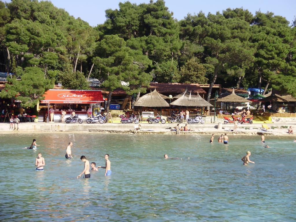 Apartments Batarilo Biograd Na Moru Exterior photo