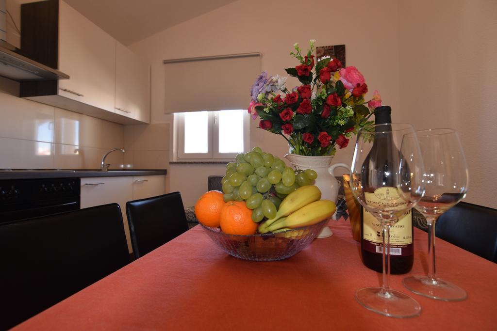 Apartments Batarilo Biograd Na Moru Exterior photo