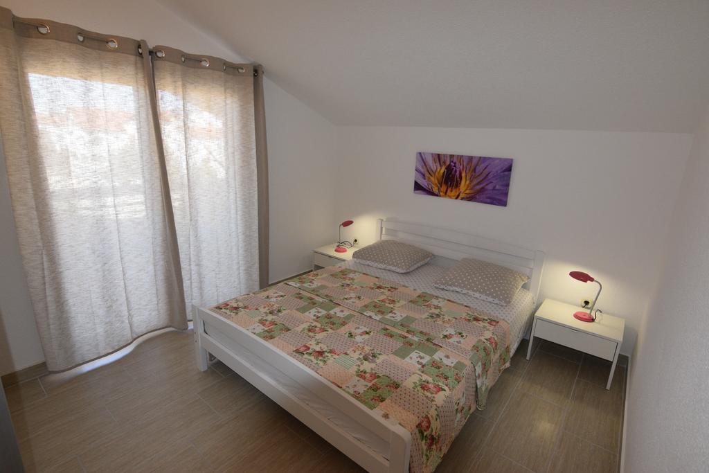 Apartments Batarilo Biograd Na Moru Exterior photo