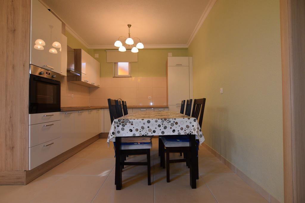 Apartments Batarilo Biograd Na Moru Exterior photo