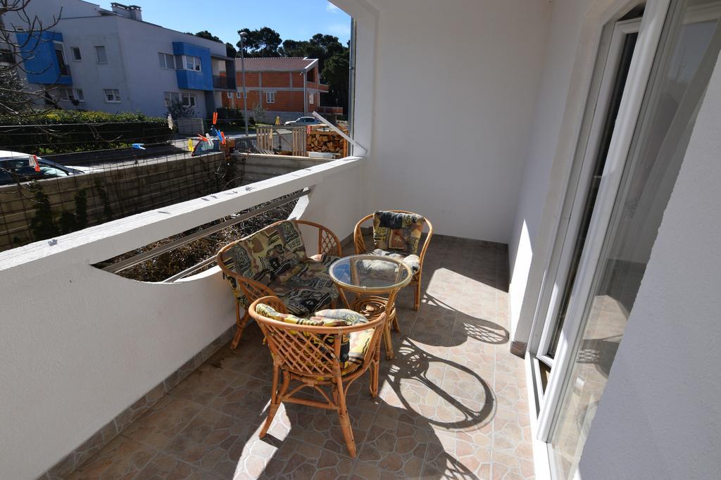 Apartments Batarilo Biograd Na Moru Exterior photo