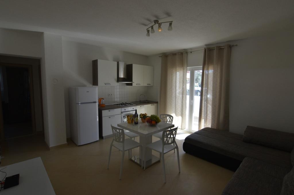 Apartments Batarilo Biograd Na Moru Exterior photo
