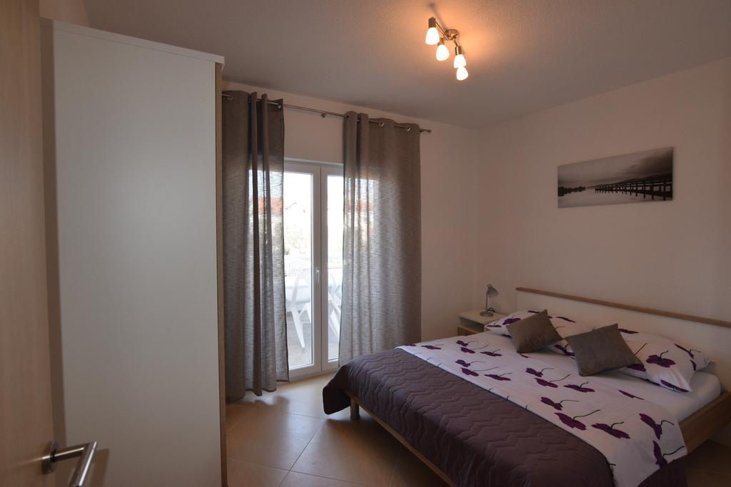 Apartments Batarilo Biograd Na Moru Exterior photo